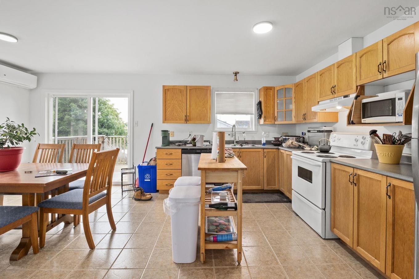 231 Jeep Cres. Crescent, Eastern Passage, NS - Indoor Photo Showing Kitchen With Double Sink