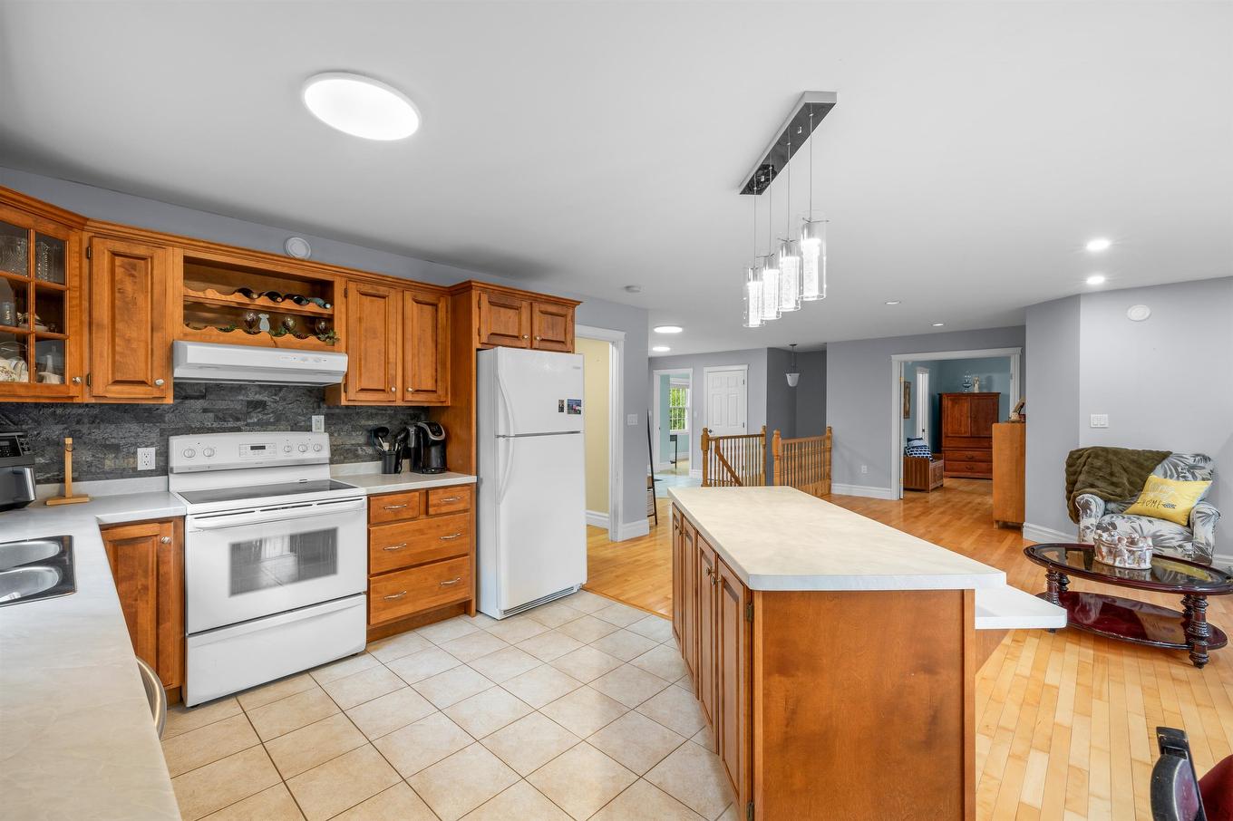2076 Canavoy Road, St. Andrews, PE - Indoor Photo Showing Kitchen