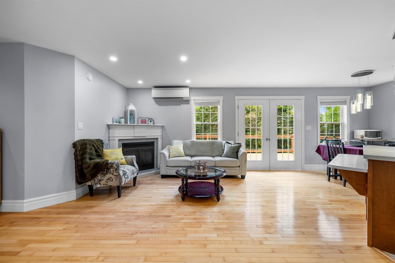 2076 Canavoy Road, St. Andrews, PE - Indoor Photo Showing Living Room With Fireplace