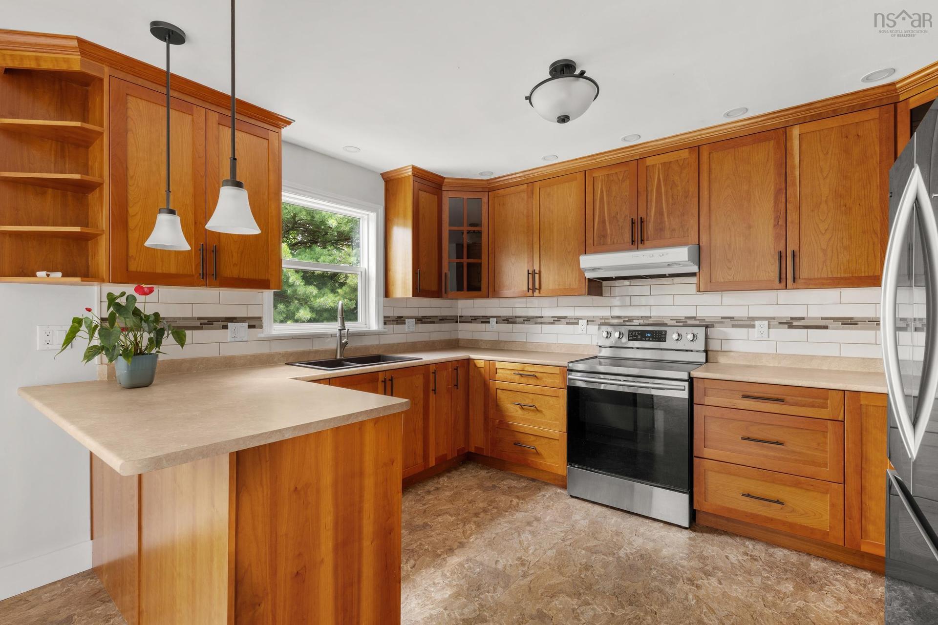 299 Spencer Avenue, Halifax, NS - Indoor Photo Showing Kitchen