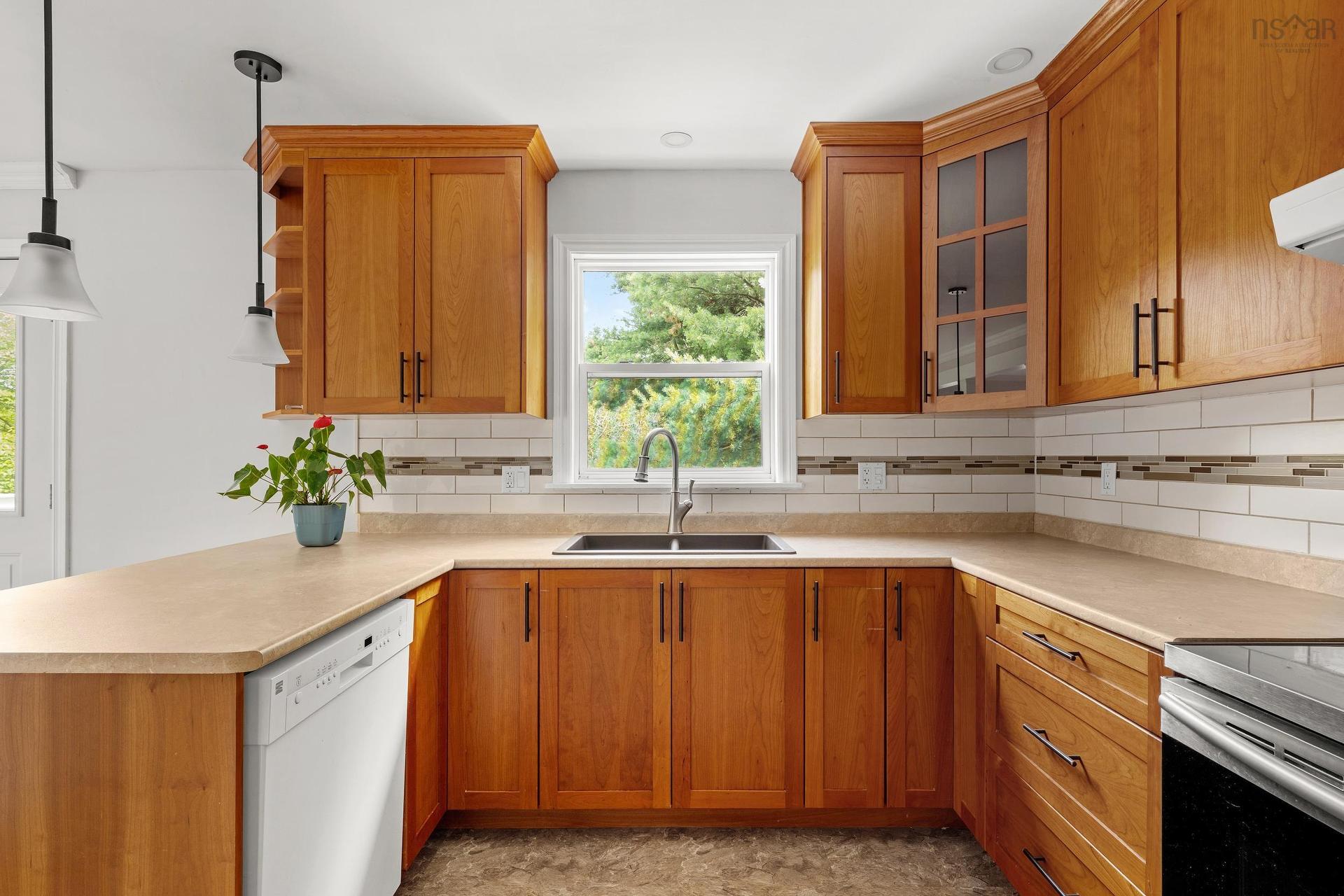 299 Spencer Avenue, Halifax, NS - Indoor Photo Showing Kitchen