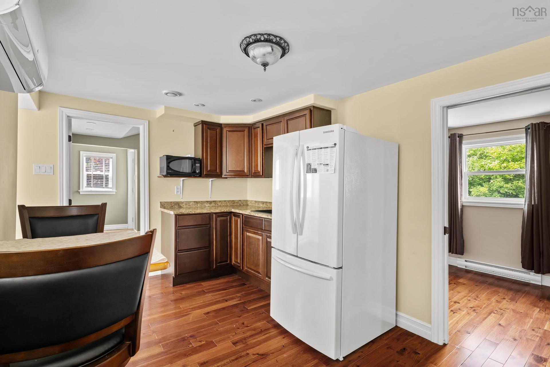 299 Spencer Avenue, Halifax, NS - Indoor Photo Showing Kitchen