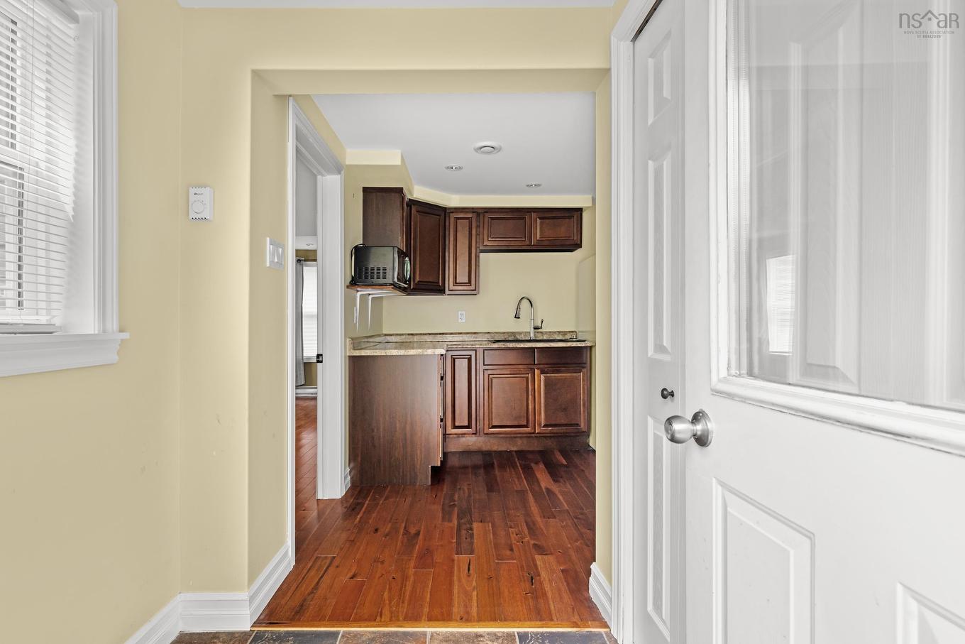 299 Spencer Avenue, Halifax, NS - Indoor