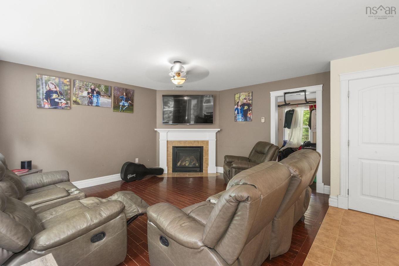 280 Daisywood, Hammonds Plains, NS - Indoor Photo Showing Living Room With Fireplace