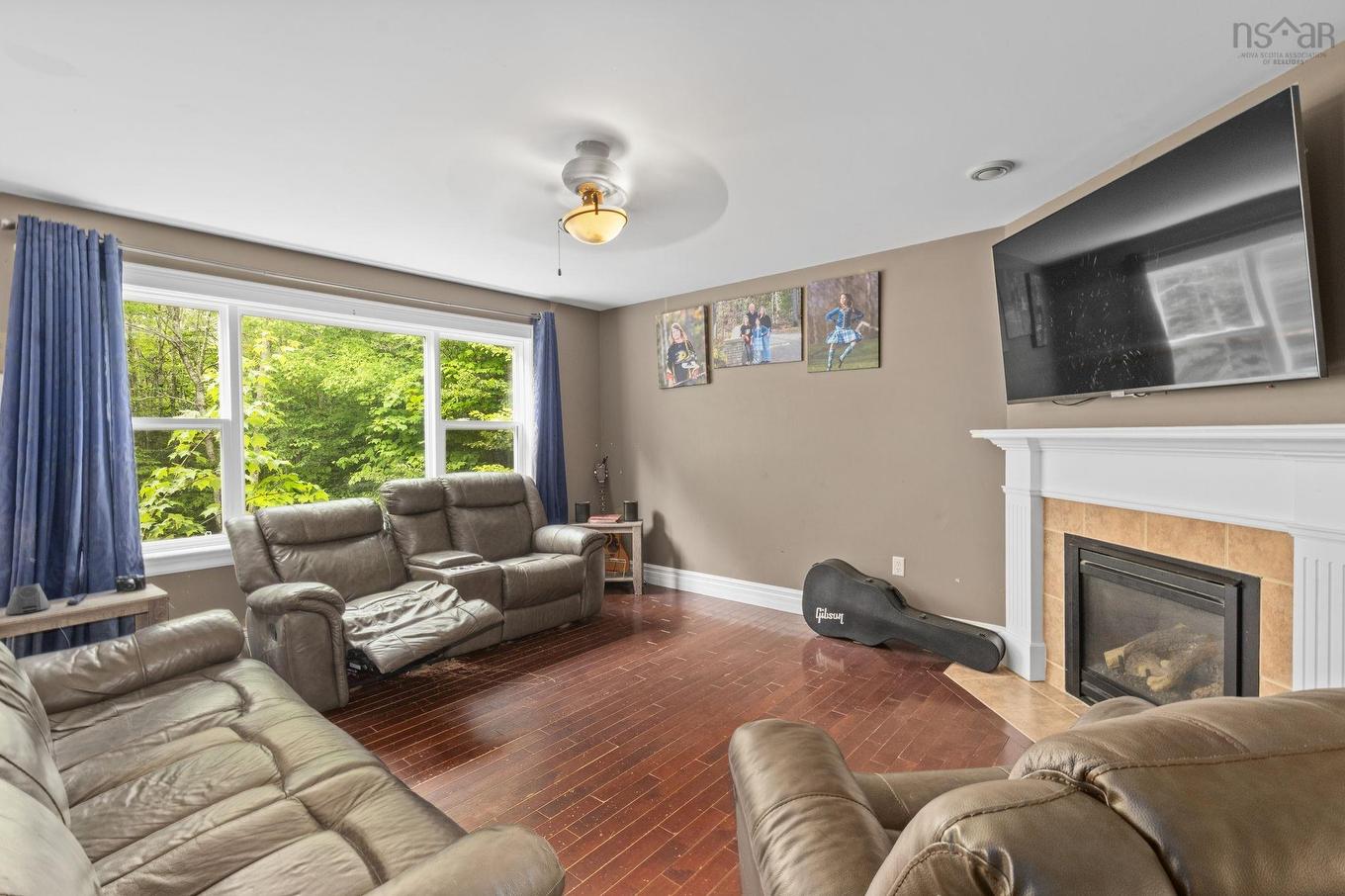 280 Daisywood, Hammonds Plains, NS - Indoor Photo Showing Living Room With Fireplace