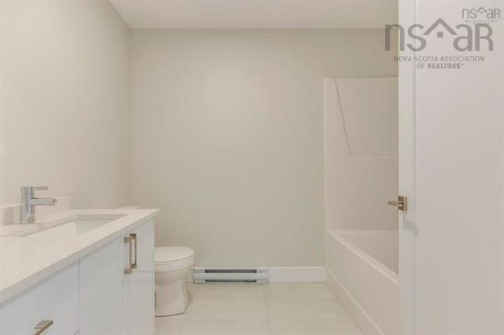 103 Flatrock Crescent, Beechville, NS - Indoor Photo Showing Bathroom