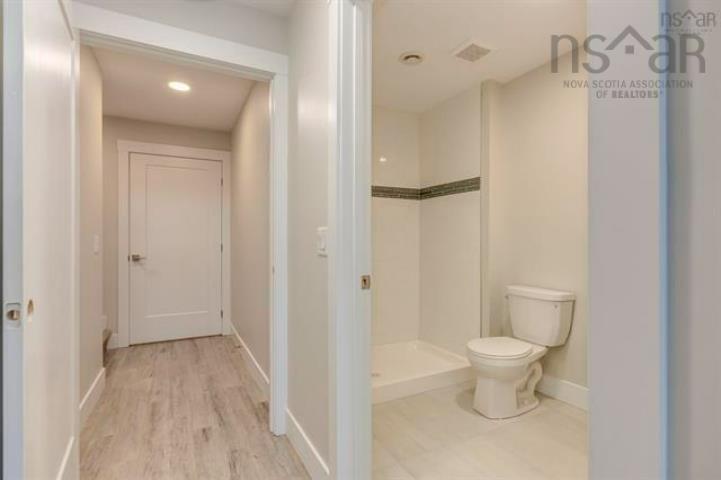 103 Flatrock Crescent, Beechville, NS - Indoor Photo Showing Bathroom