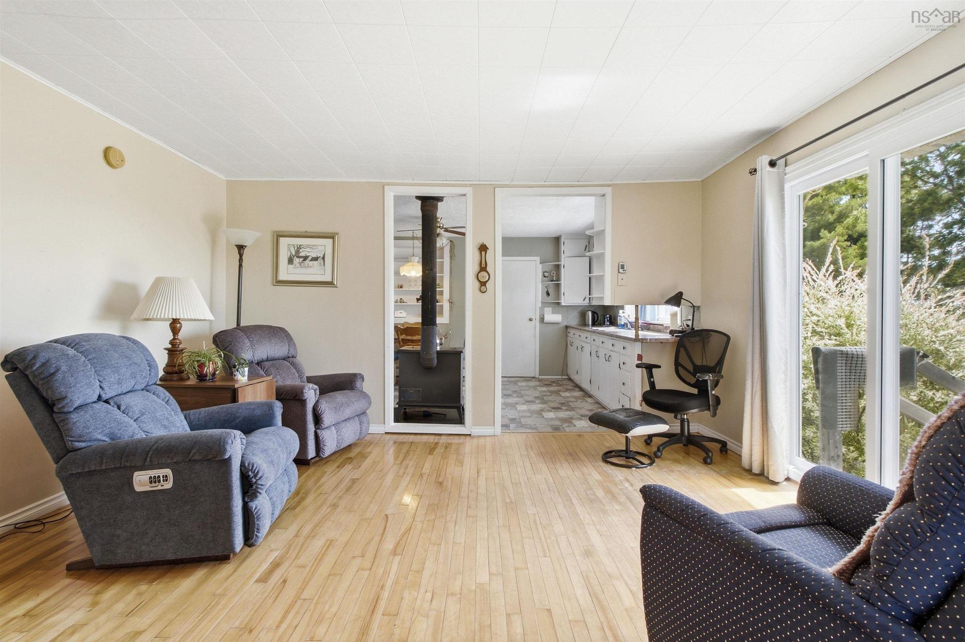 556 Great Village Lornevale Road, Great Village, NS - Indoor Photo Showing Living Room