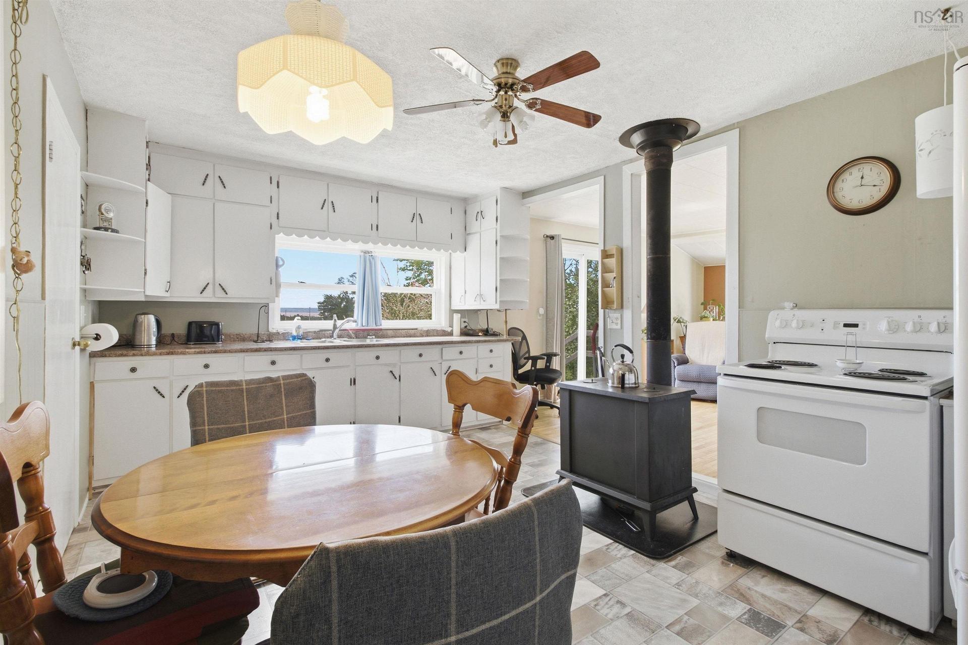 556 Great Village Lornevale Road, Great Village, NS - Indoor