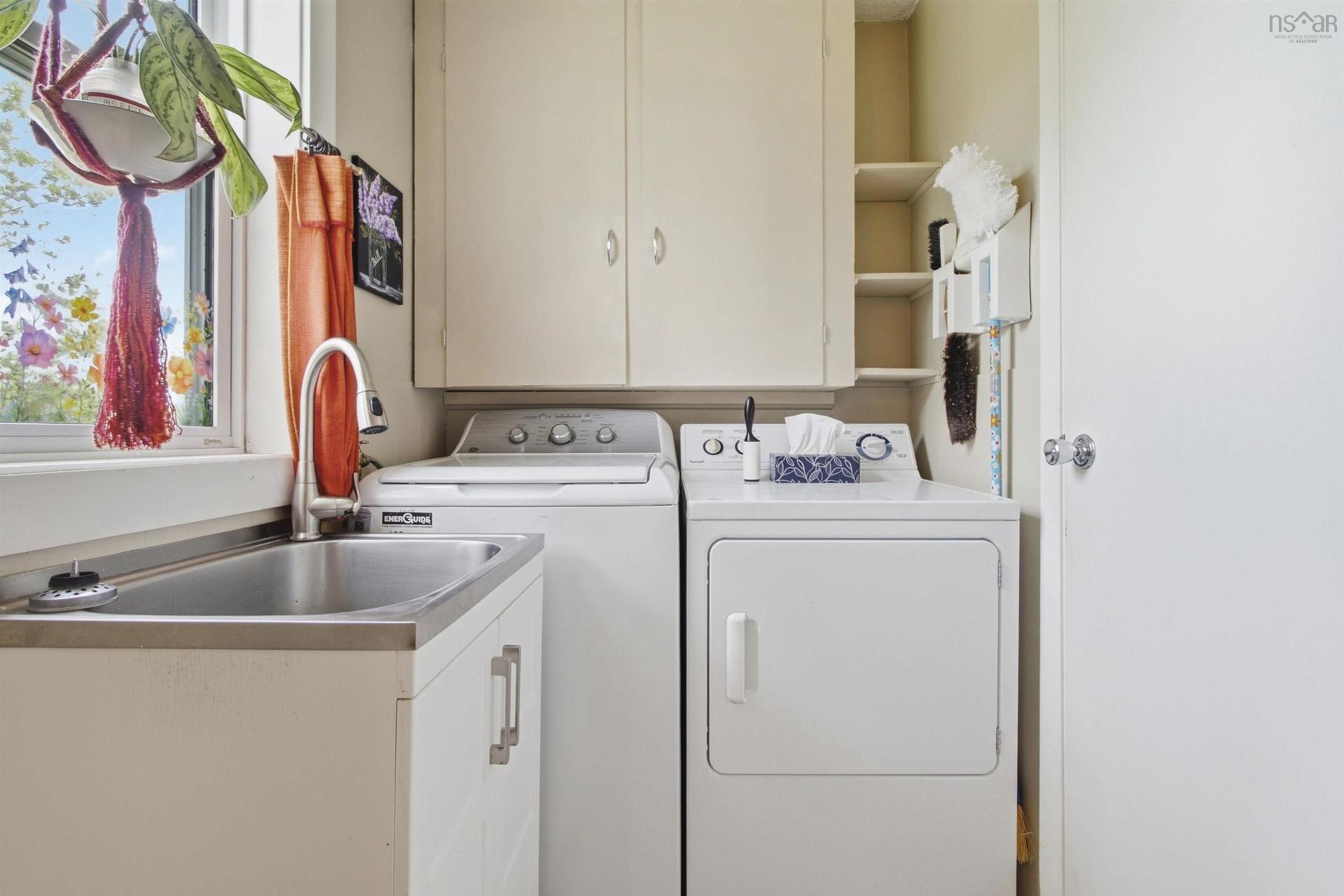 556 Great Village Lornevale Road, Great Village, NS - Indoor Photo Showing Laundry Room