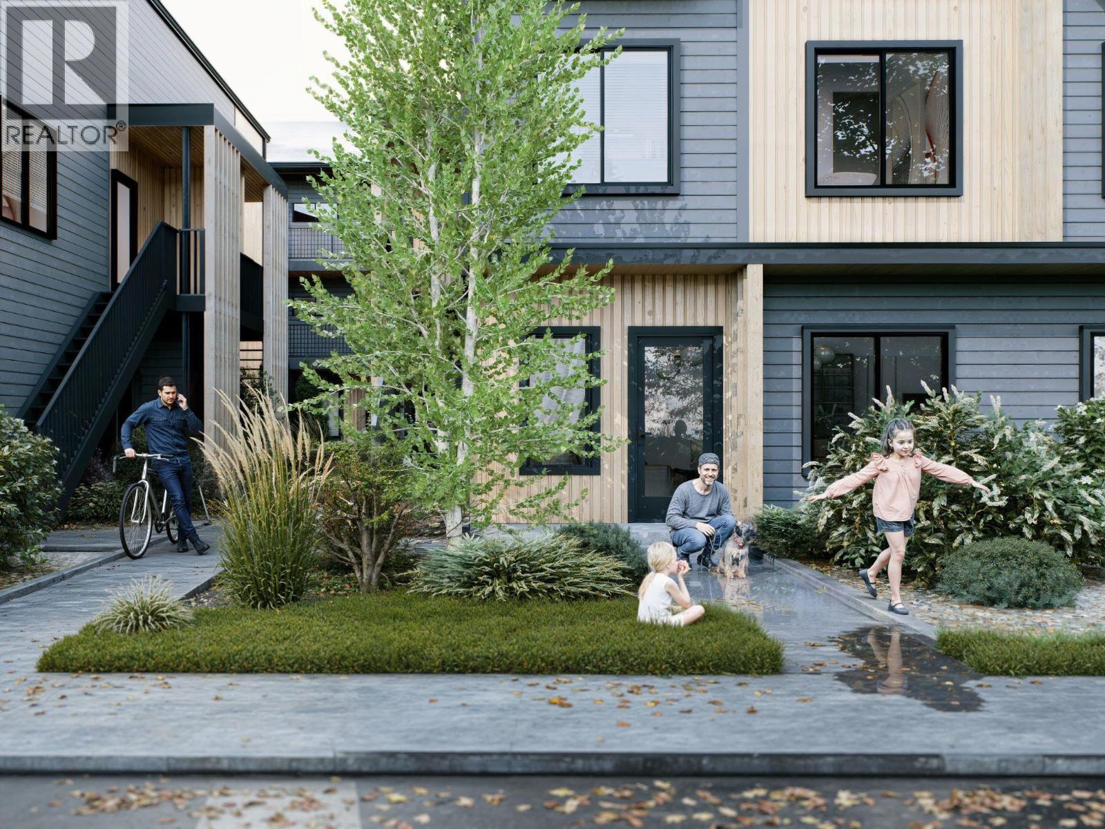 1015 Oscar Street Unit# 13, Revelstoke, BC - Outdoor