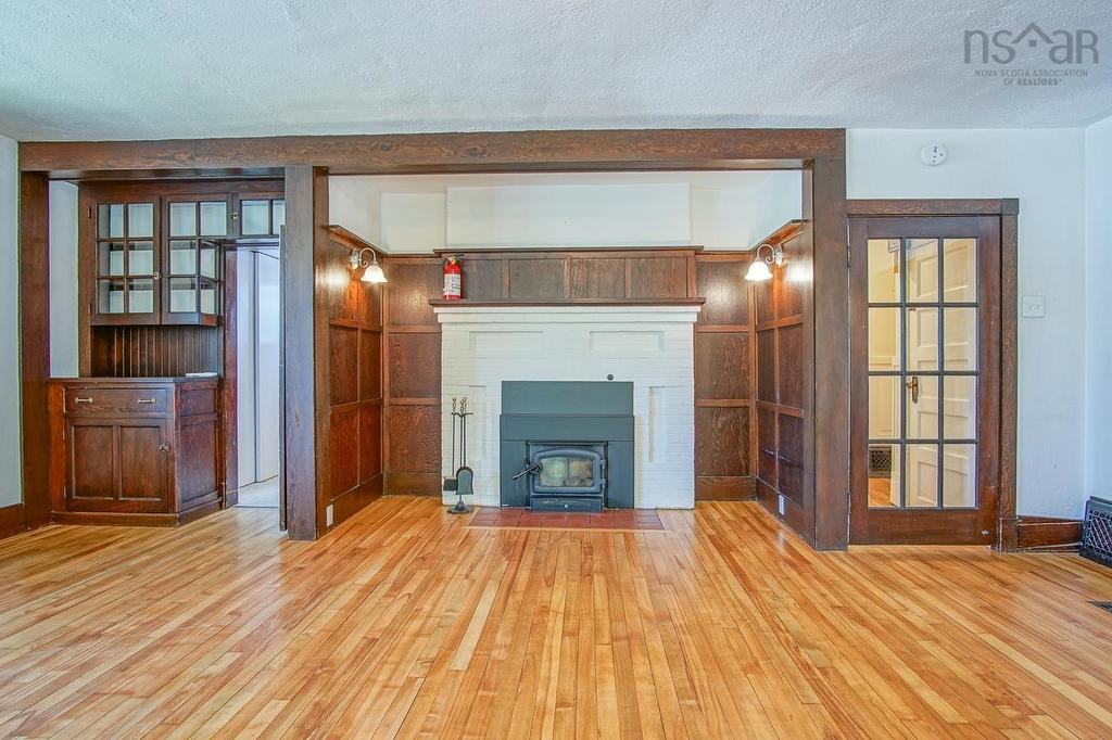 39 Oakdene Avenue, Kentville, NS - Indoor Photo Showing Living Room With Fireplace
