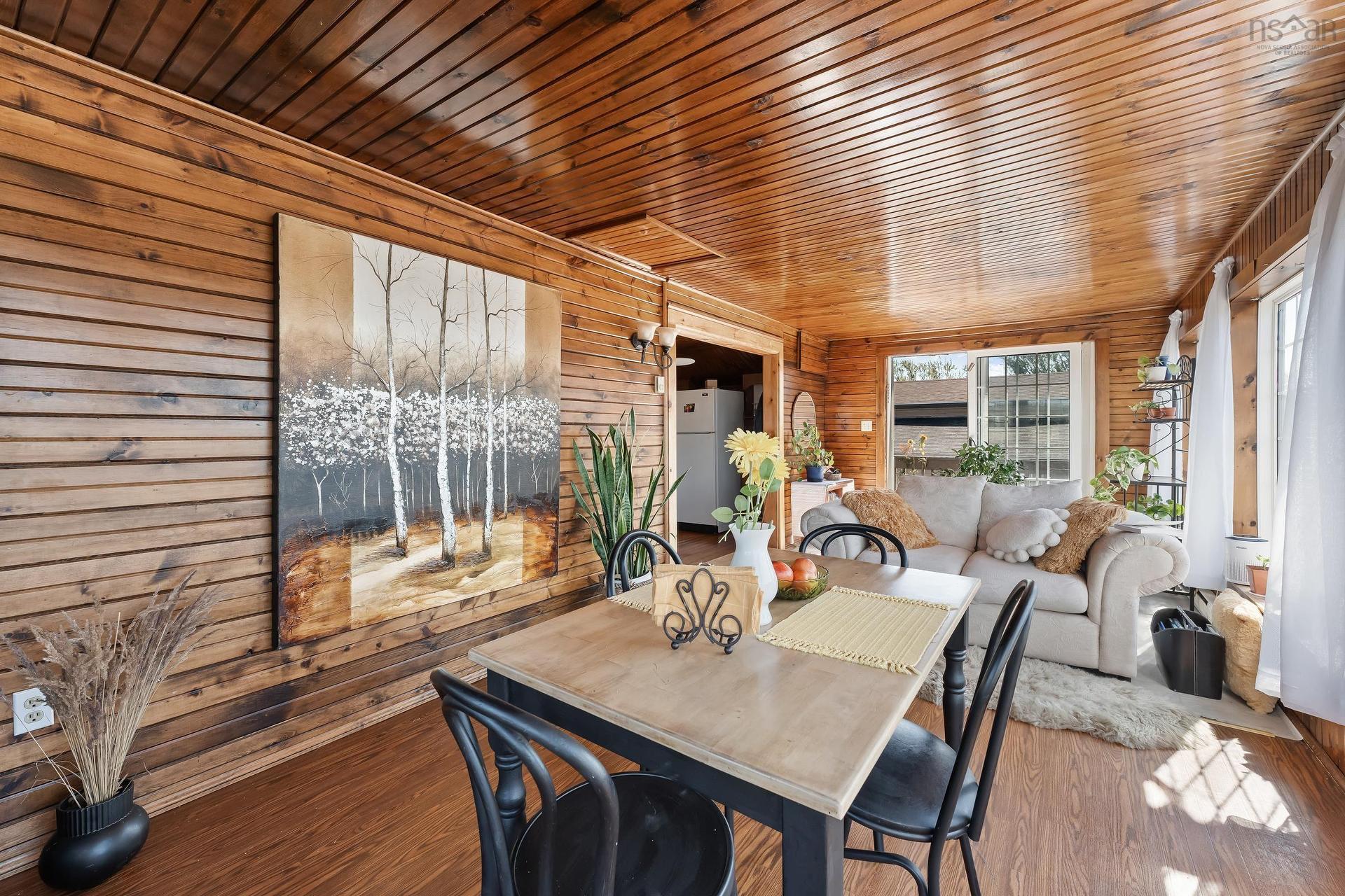 171 173 Overcove Road, Freeport, NS - Photo Showing Dining Room