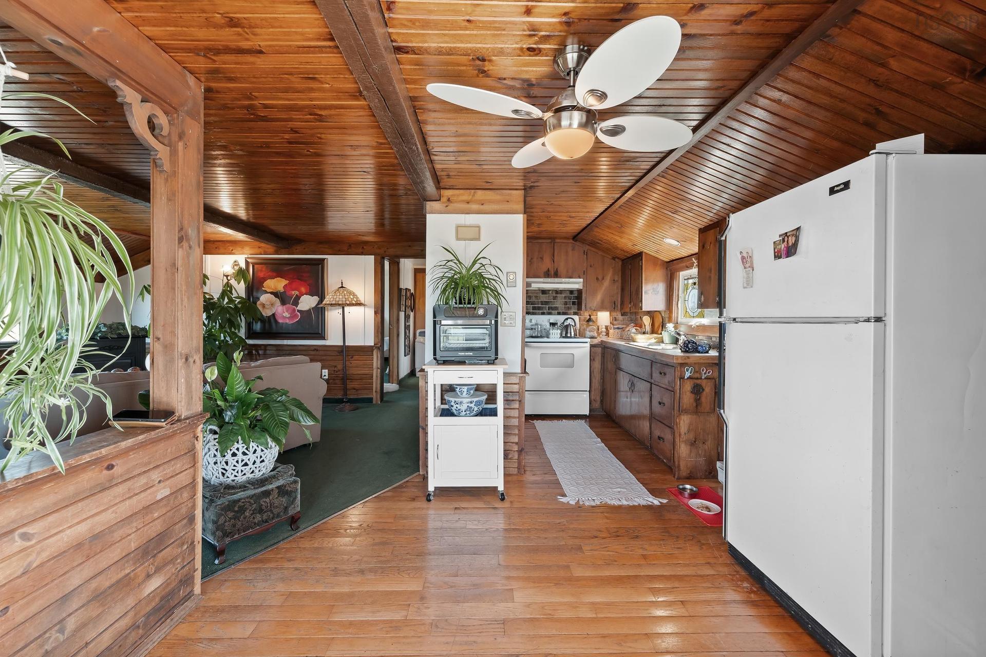 171 173 Overcove Road, Freeport, NS - Indoor