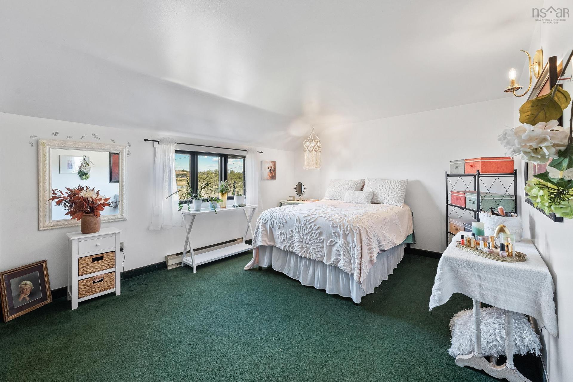 171 173 Overcove Road, Freeport, NS - Indoor Photo Showing Bedroom
