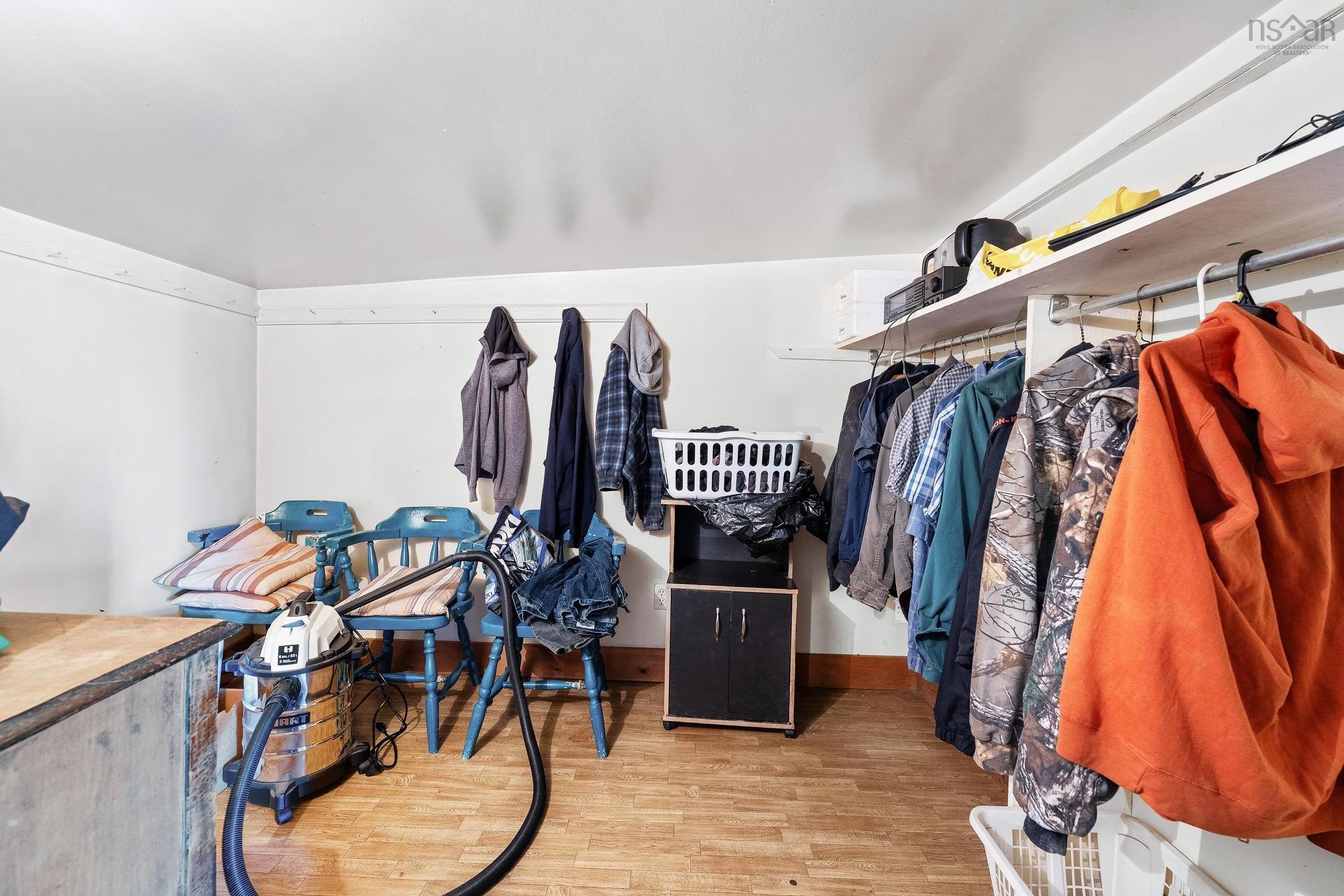 171 173 Overcove Road, Freeport, NS - Indoor With Storage