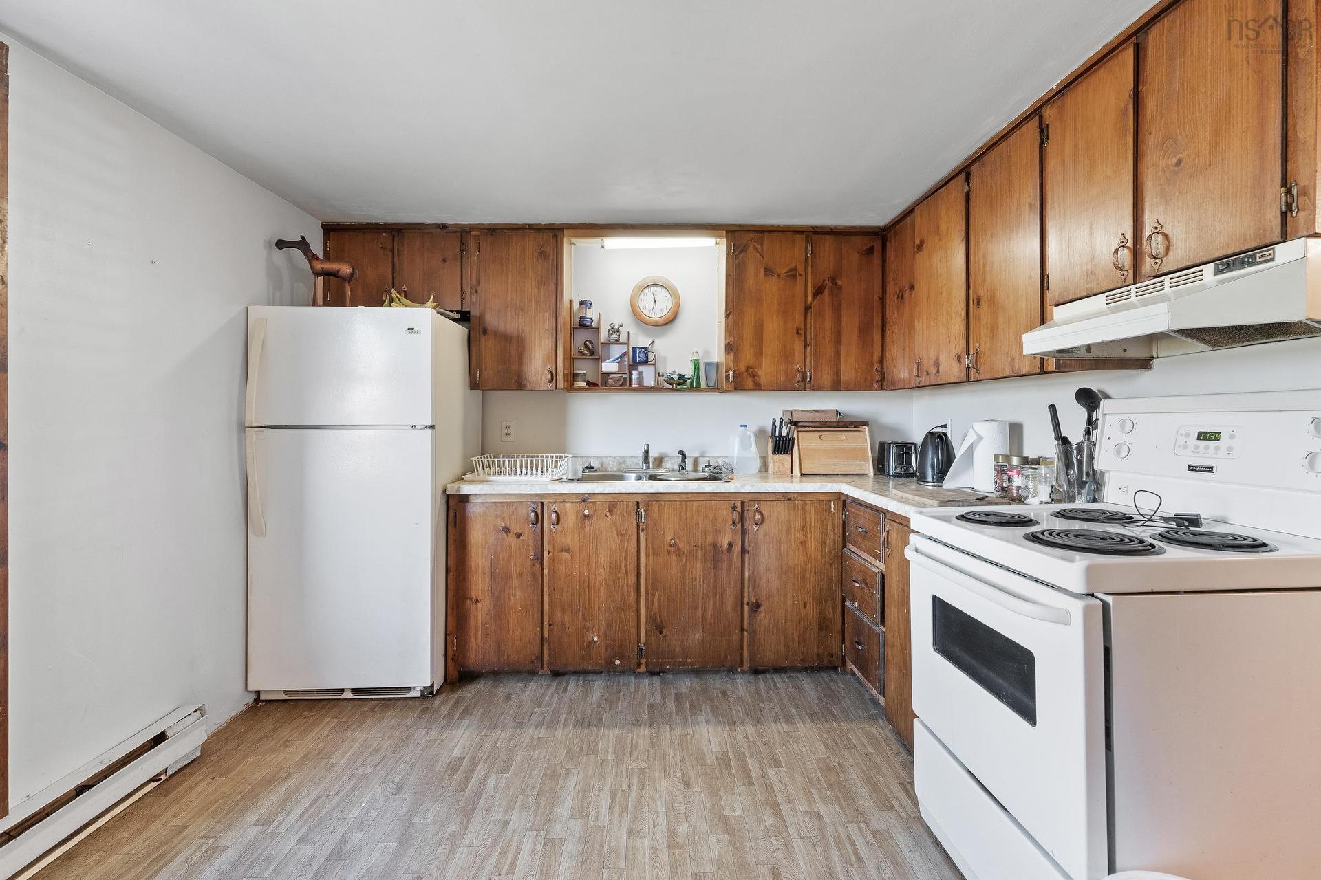 171 173 Overcove Road, Freeport, NS - Indoor Photo Showing Kitchen