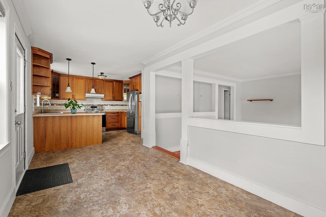 299/297 Spencer Avenue, Halifax, NS - Indoor Photo Showing Kitchen
