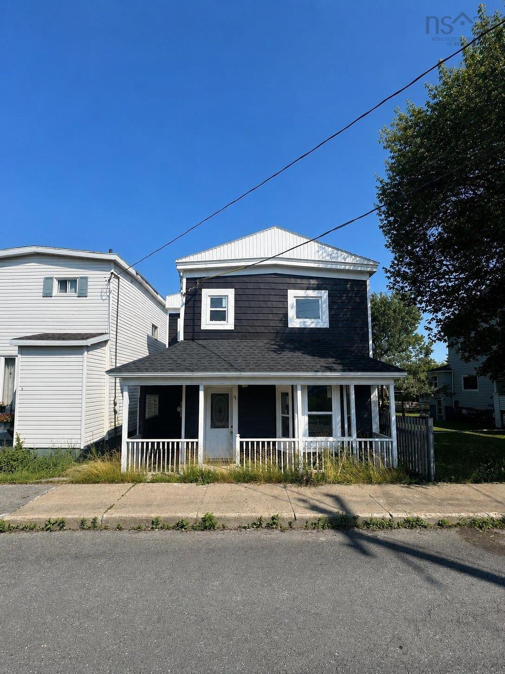 9 Stanley Street, North Sydney, NS - Outdoor