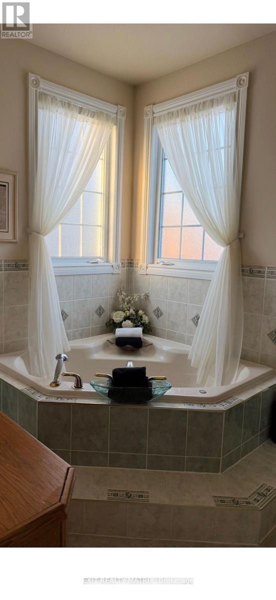 5544 Bridlewood Court, South Dundas, ON - Indoor Photo Showing Bathroom