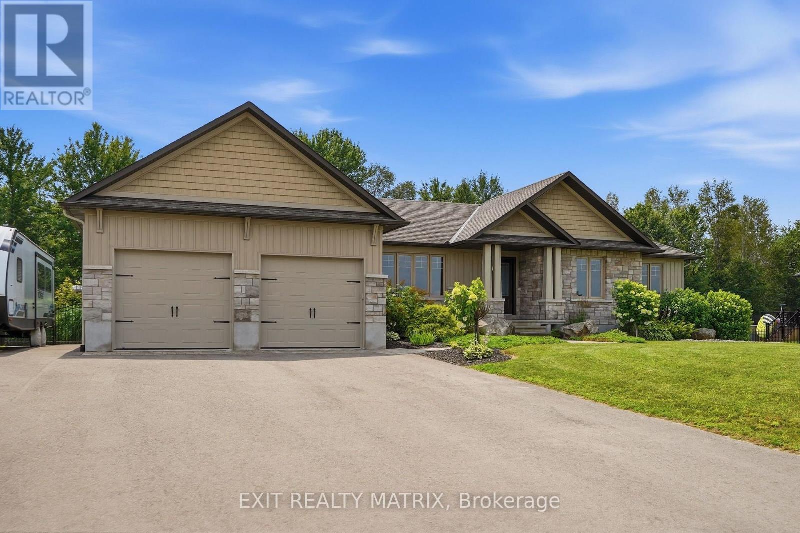 248 Des Violettes Street, Clarence-Rockland, ON - Outdoor With Facade