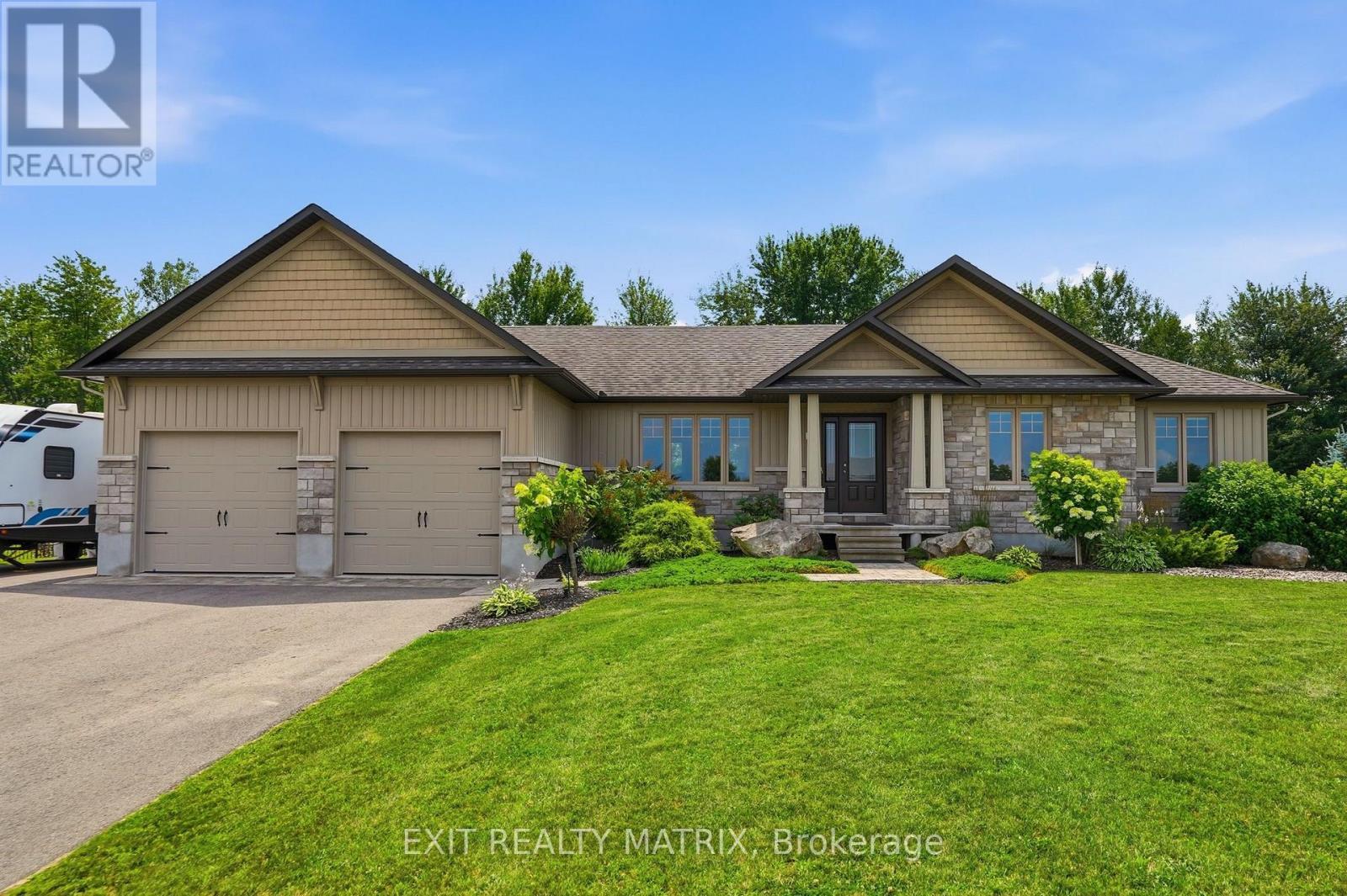 248 Des Violettes Street, Clarence-Rockland, ON - Outdoor With Facade