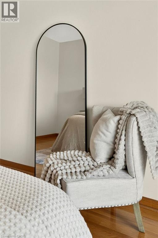268 Federal Street, Stoney Creek, ON - Indoor Photo Showing Bedroom