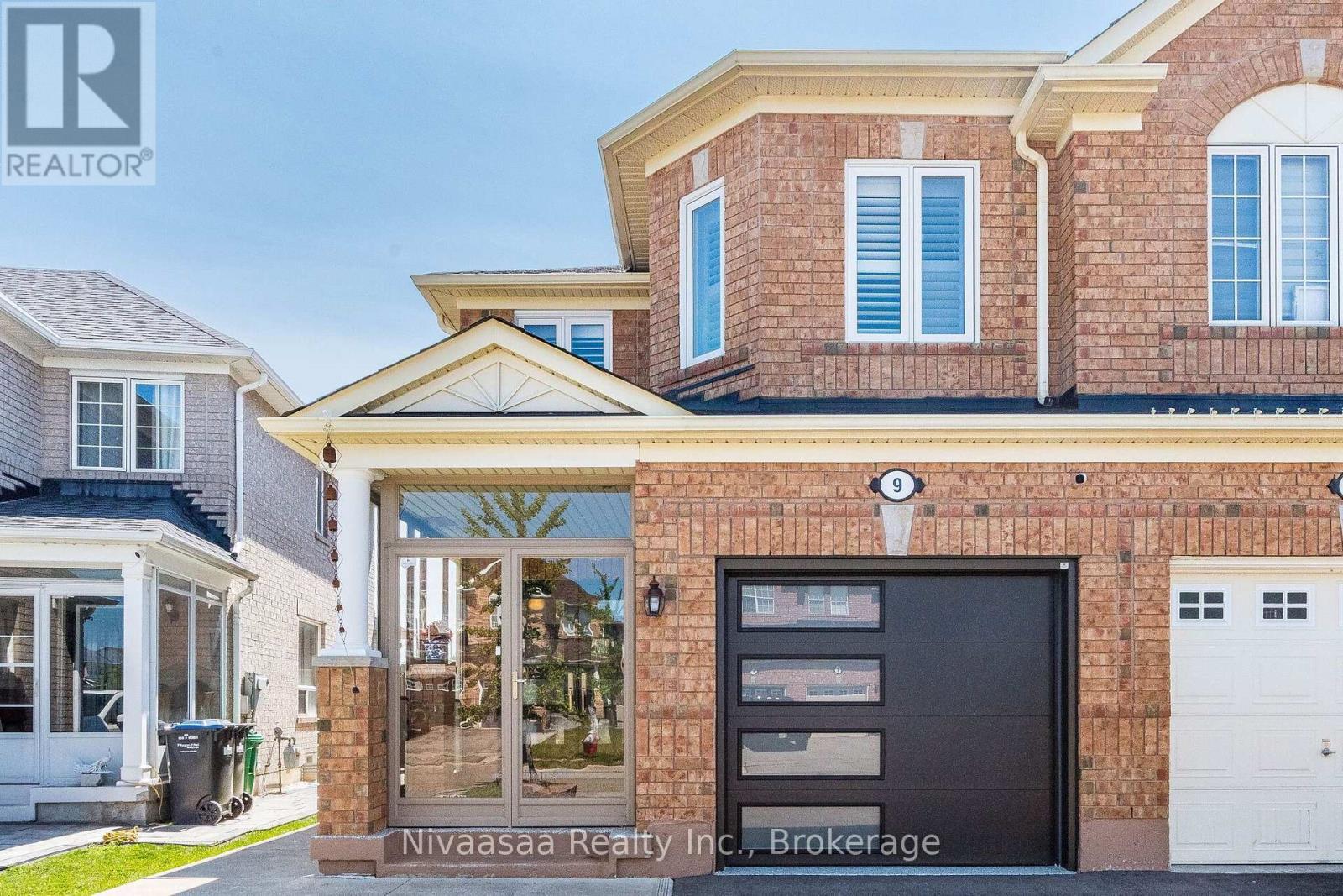 9 Parisian Road, Brampton (Vales Of Castlemore), ON - Outdoor