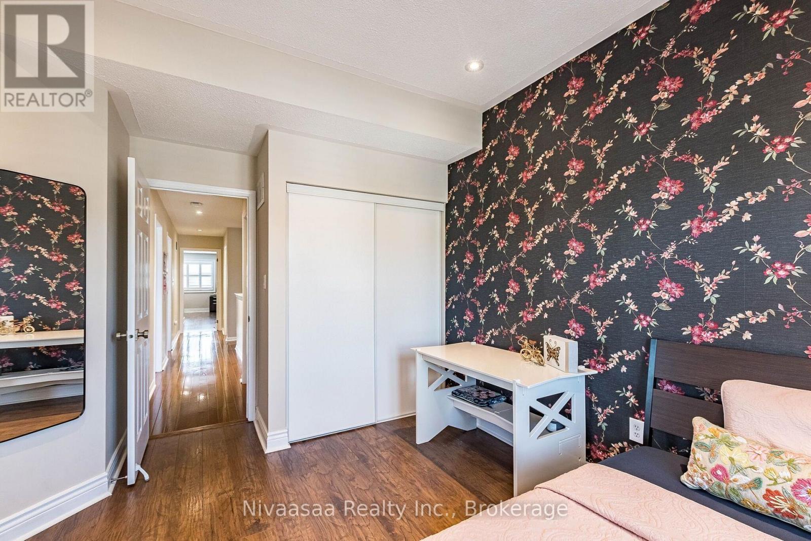 9 Parisian Road, Brampton (Vales Of Castlemore), ON - Indoor