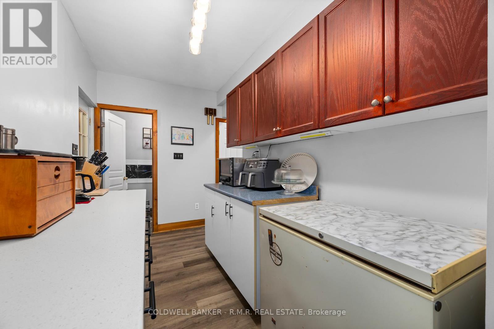 204 Acton Road, Uxbridge, ON - Indoor Photo Showing Kitchen