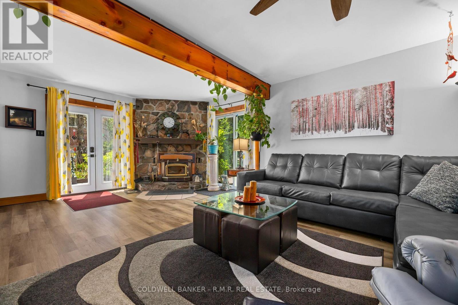 204 Acton Road, Uxbridge, ON - Indoor Photo Showing Living Room With Fireplace