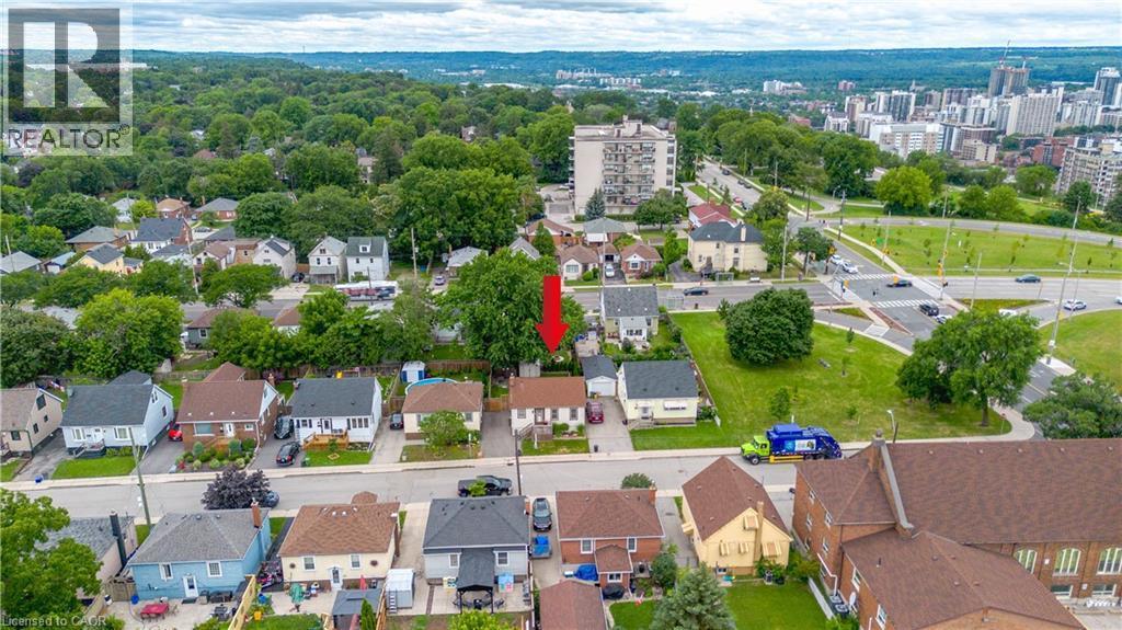 22 East 11Th Street, Hamilton, ON - Outdoor With View