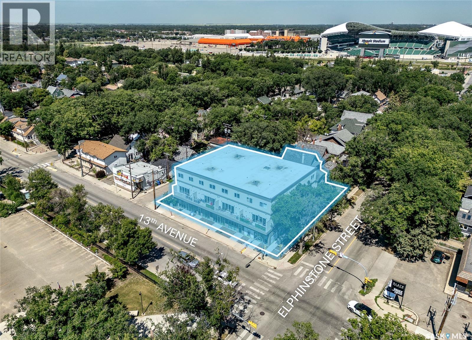 3504 13Th Avenue, Regina, SK - Outdoor With View