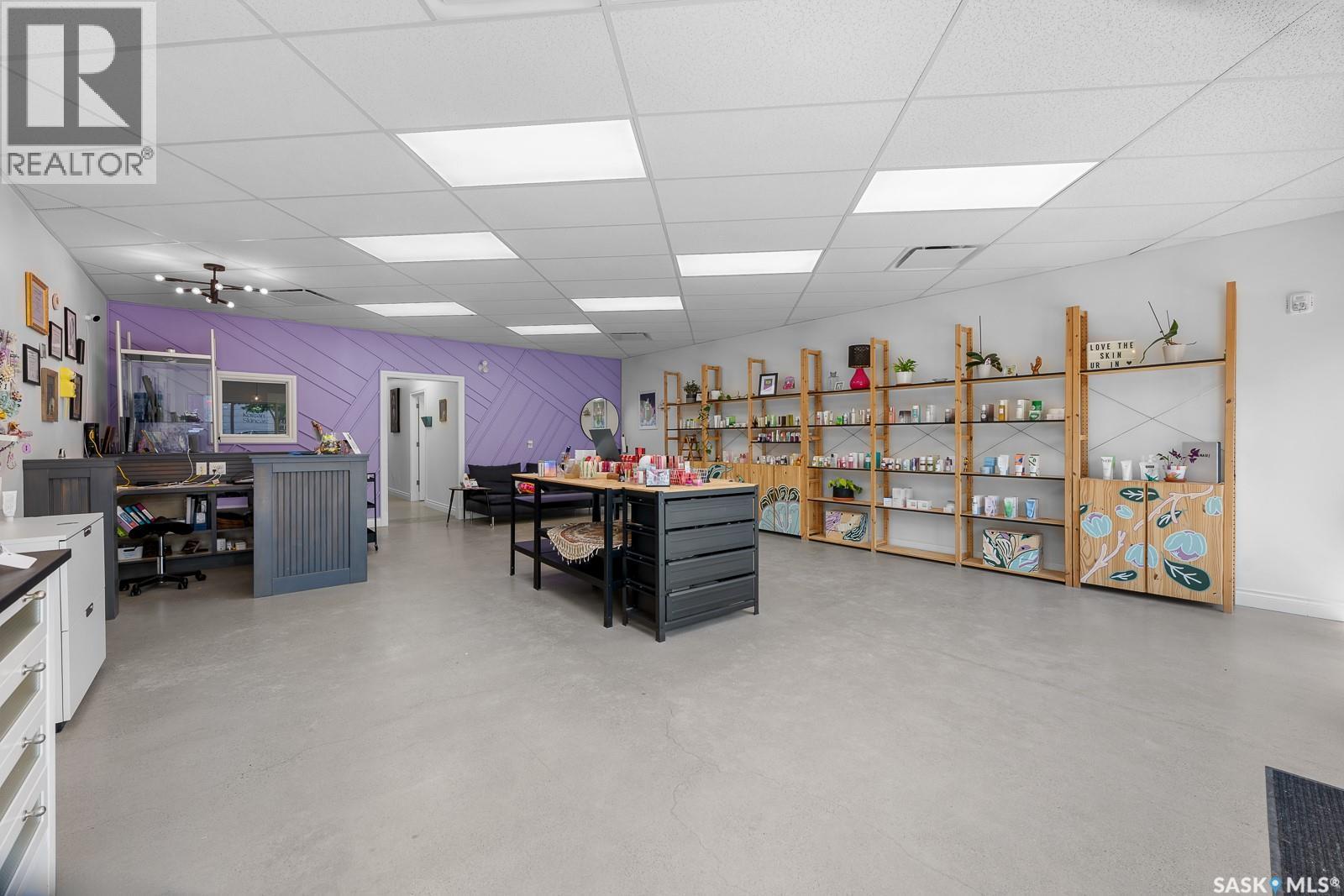 3504 13Th Avenue, Regina, SK - Indoor