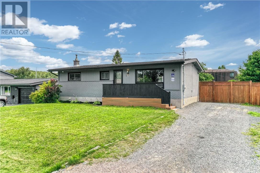 413 Raymond Crescent, Azilda, ON - Outdoor