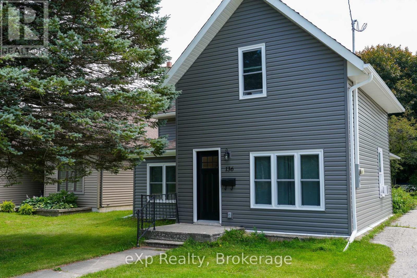136 Breadalbane Street S, Saugeen Shores, ON - Outdoor