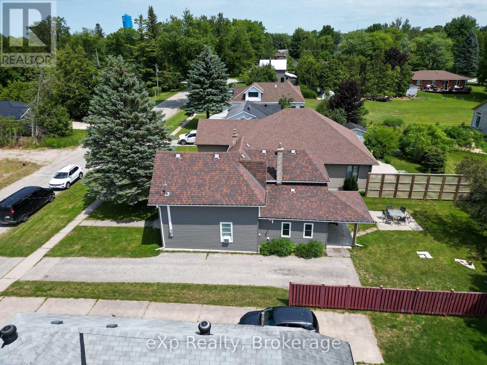 136 Breadalbane Street S, Saugeen Shores, ON - Outdoor