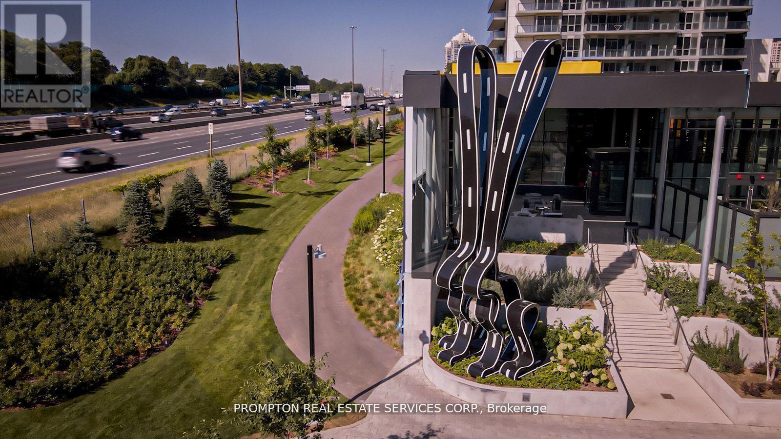 2115 - 85 Mcmahon Drive, Toronto, ON - Outdoor