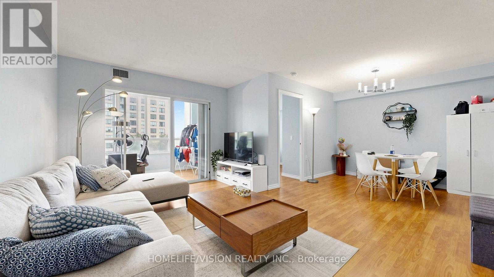 710 - 2628 Mccowan Road, Toronto, ON - Indoor Photo Showing Living Room