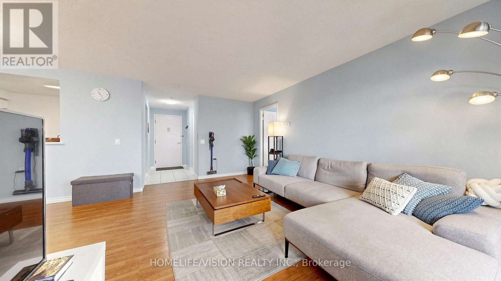 710 - 2628 Mccowan Road, Toronto, ON - Indoor Photo Showing Living Room
