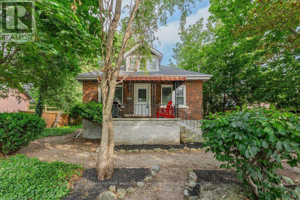 Welcome to 274 Water St-Registered 2 Bed Apartment - 274 Water Street, Guelph (Dovercliffe Park/Old University), ON - Outdoor With Deck Patio Veranda