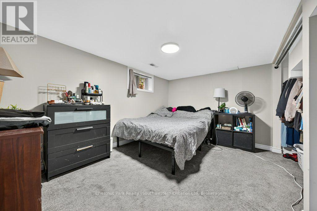 Bedroom #2 - 274 Water Street, Guelph (Dovercliffe Park/Old University), ON - Indoor Photo Showing Bedroom