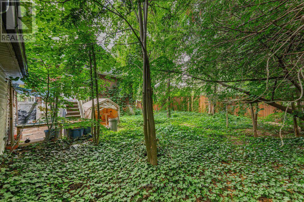 274 Water Street, Guelph (Dovercliffe Park/Old University), ON - Outdoor