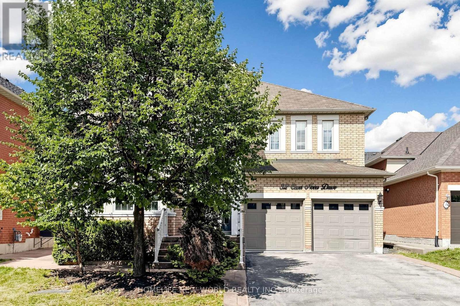 32 Casa Nova Drive, Vaughan, ON - Outdoor