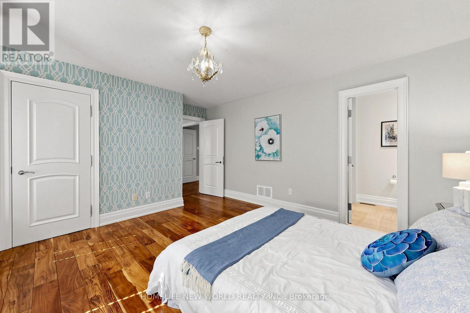 32 Casa Nova Drive, Vaughan, ON - Indoor Photo Showing Bedroom