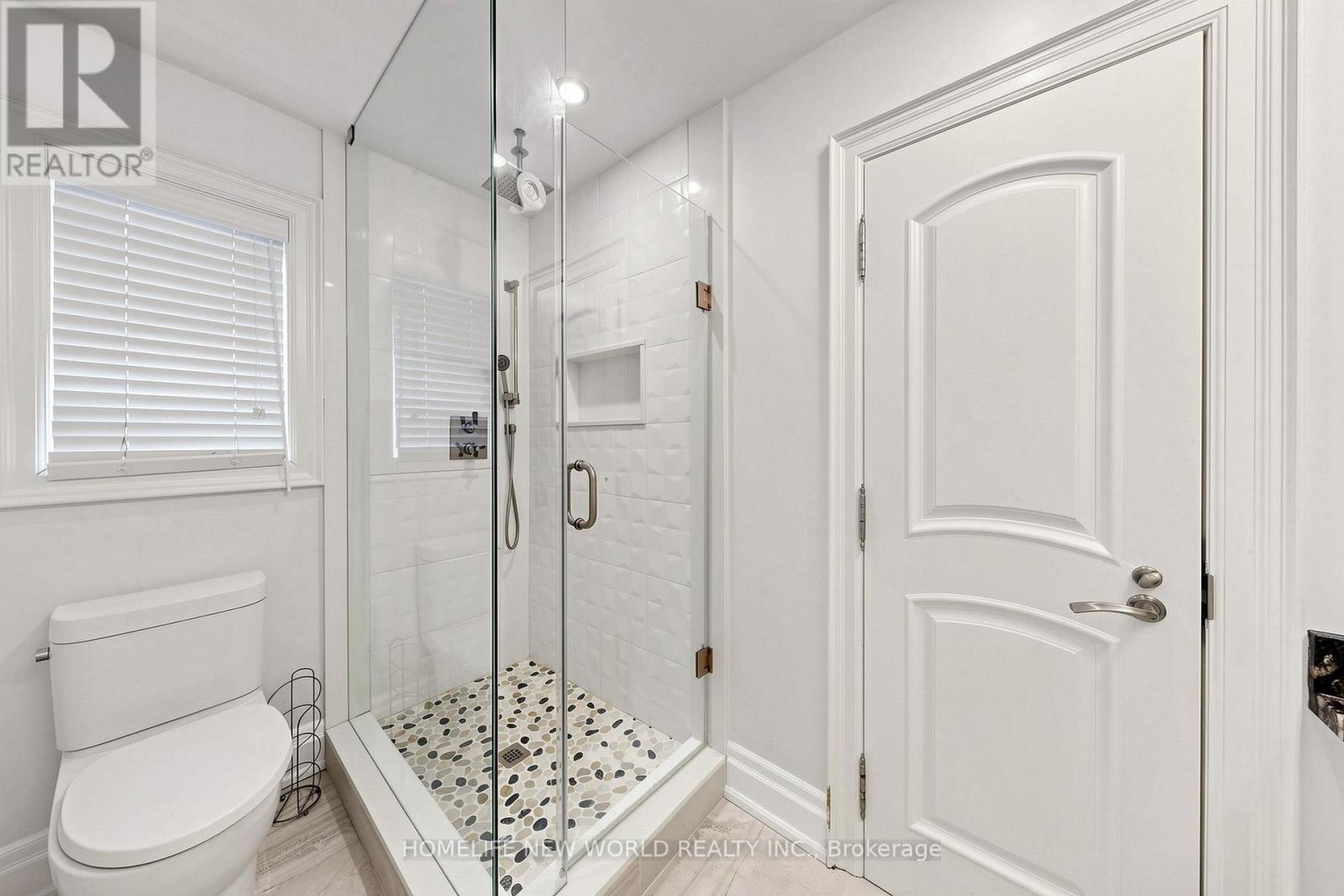 32 Casa Nova Drive, Vaughan, ON - Indoor Photo Showing Bathroom