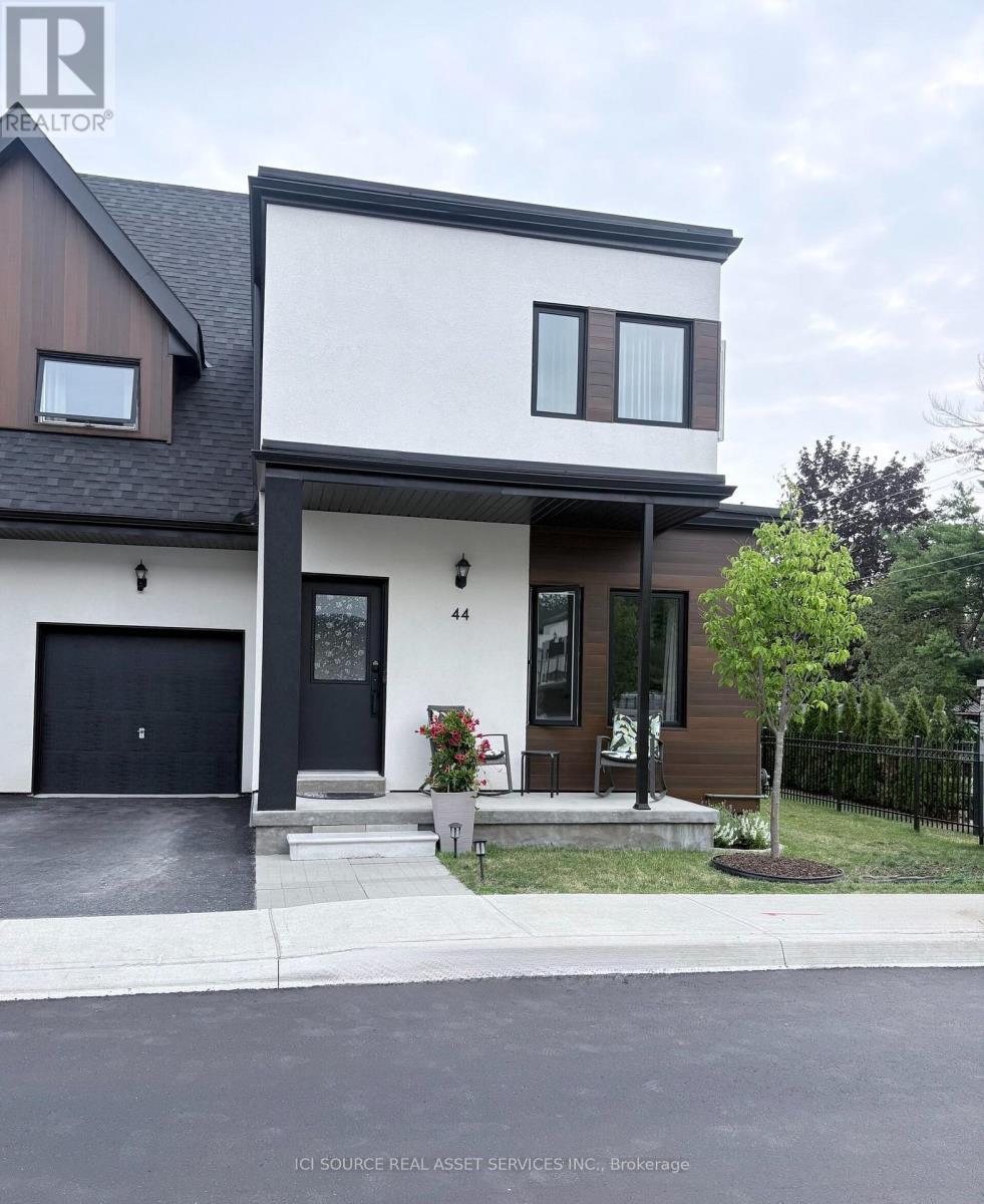 44 Ruby Crescent, Orillia, ON - Outdoor