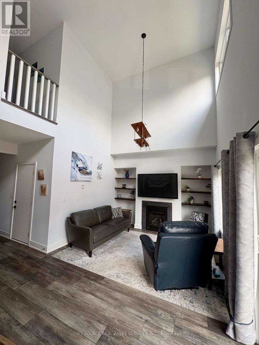 44 Ruby Crescent, Orillia, ON - Indoor With Fireplace
