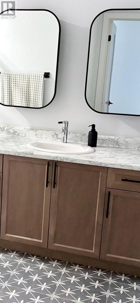 44 Ruby Crescent, Orillia, ON - Indoor Photo Showing Bathroom