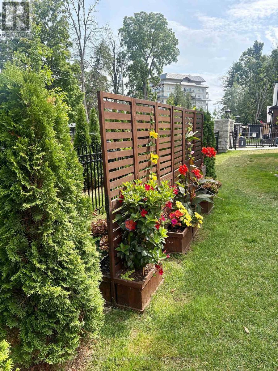 44 Ruby Crescent, Orillia, ON - Outdoor